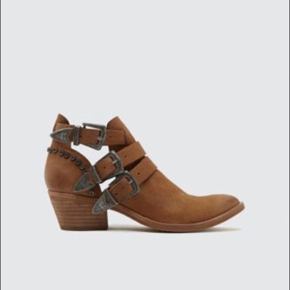 Dolce Vita Booties